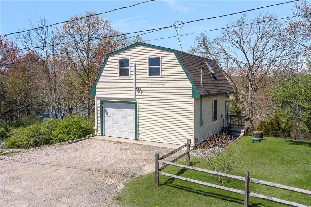 South Kingstown, Rhode Island, 02879, United States, 2 Bedrooms Bedrooms, ,2 BathroomsBathrooms,Residential,Active,2045615