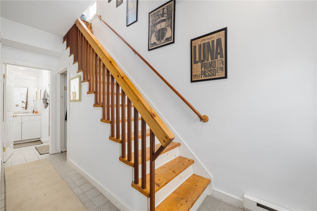 South Kingstown, Rhode Island, 02879, United States, 2 Bedrooms Bedrooms, ,2 BathroomsBathrooms,Residential,Active,2045615