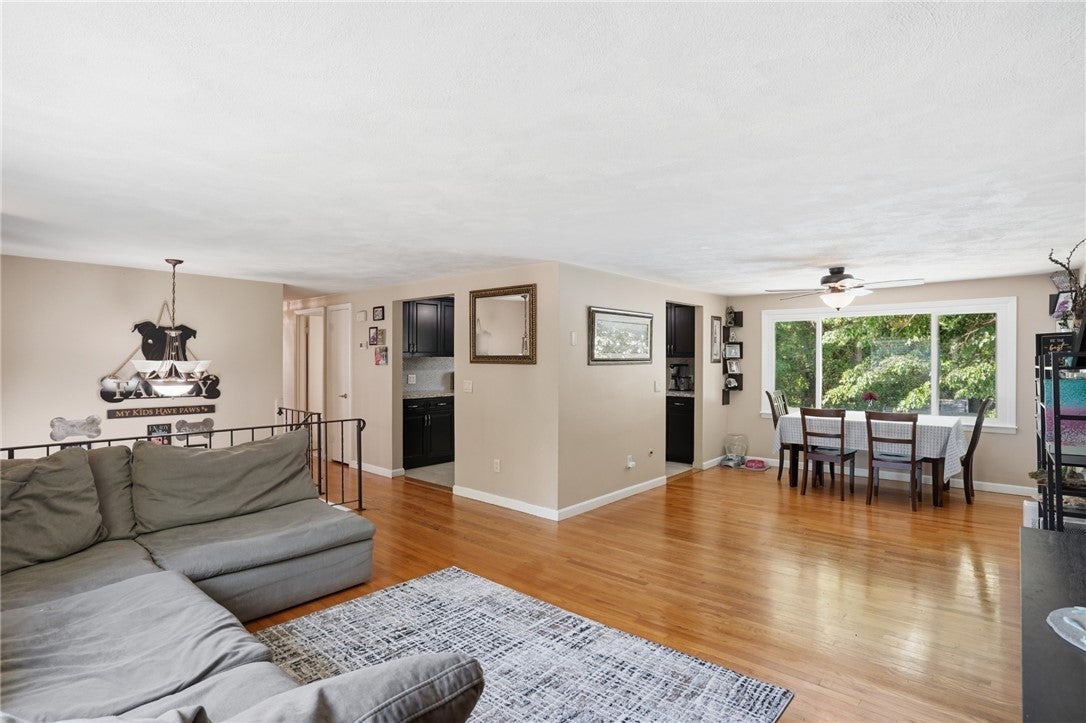 10 Faxon Street