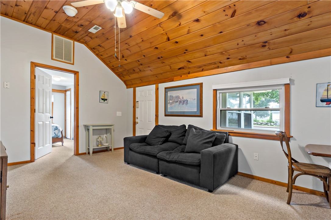 86 Winnapaug Road