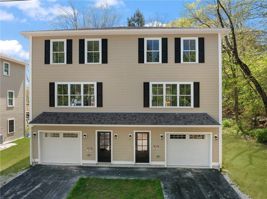 40 FARNUM PIKE # 3, SMITHFIELD, RI 02917 - Image e288a6769aced6d01b8b28c51fbca140/2943310176