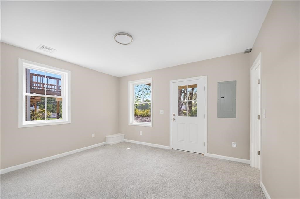40 Farnum Pike 3