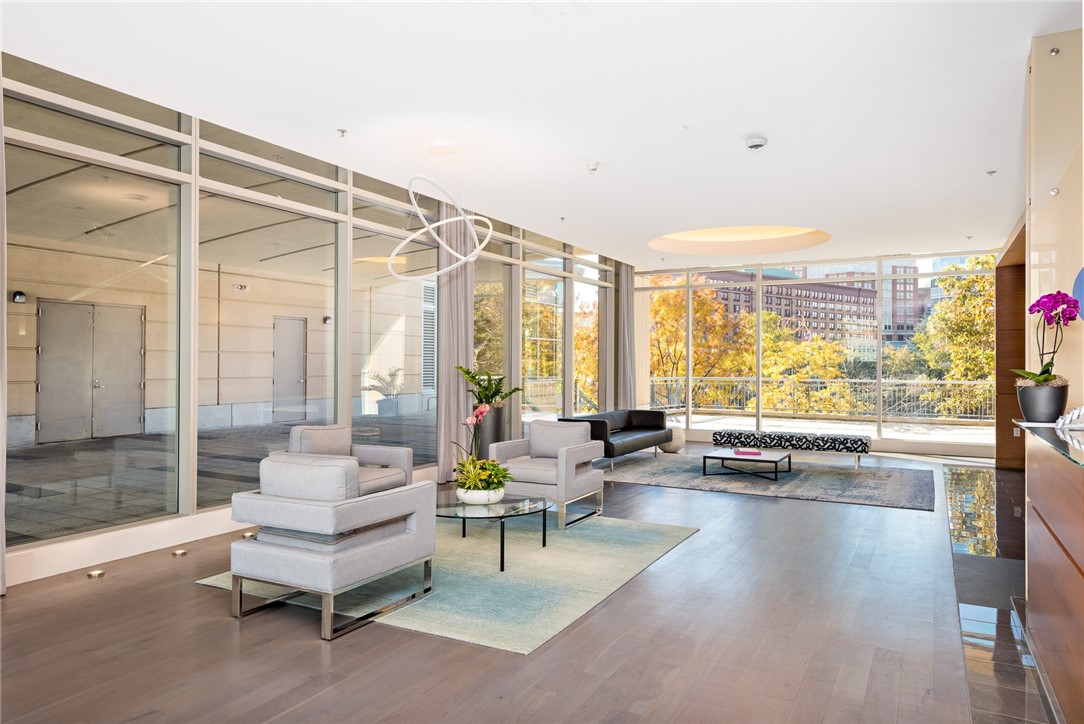 200 Exchange Street 817