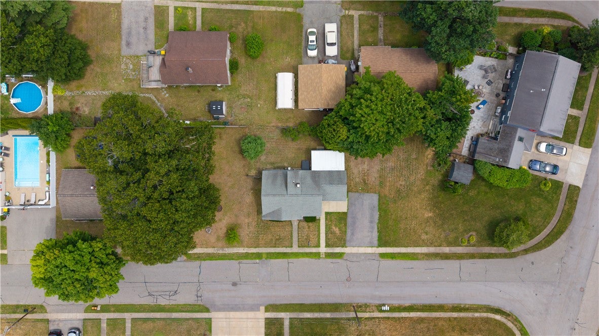 3 Eisenhower Drive