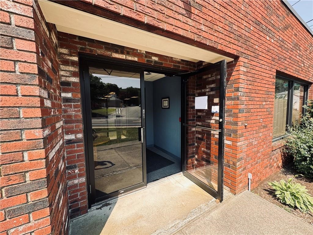 292 Waterman Avenue