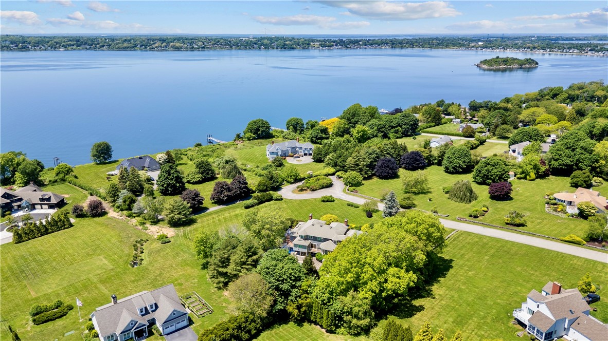 95 Riverscape Lane