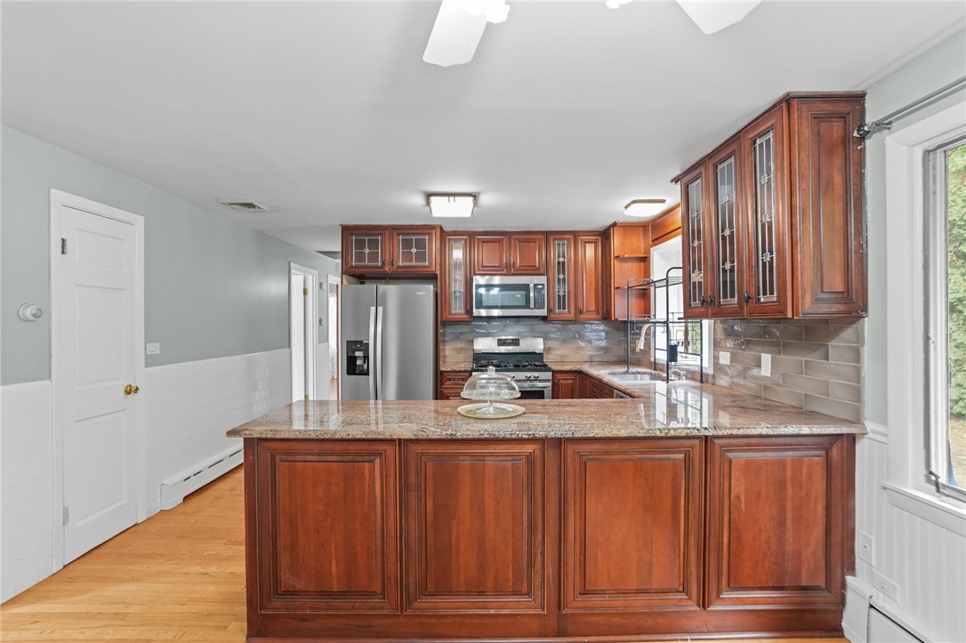 2 Oak Grove Boulevard