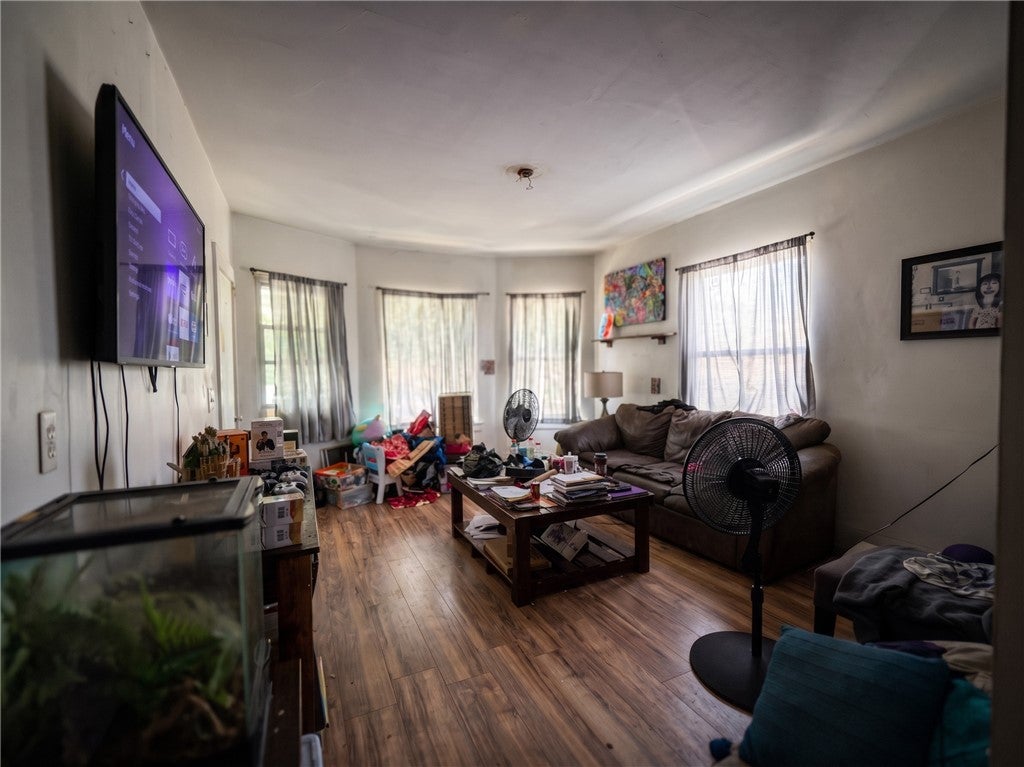 27 Short Street