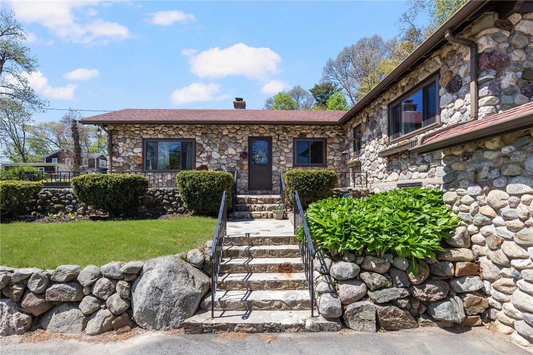 25 Oakhill Drive