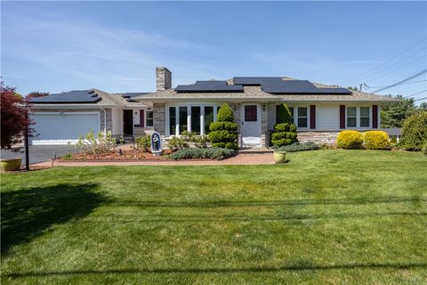 21 Boundary Avenue Johnston RI 02919