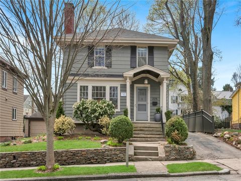 225 5th Street Providence RI 02906