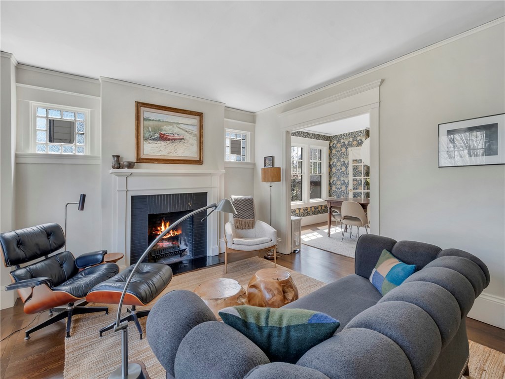 225 5th Street