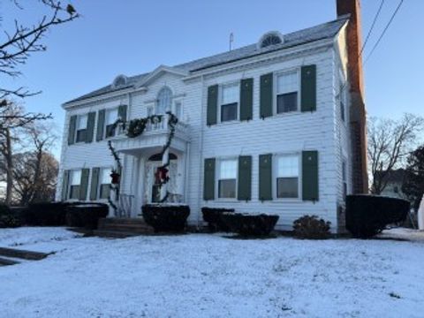 36 Underwood Street Pawtucket RI 02860