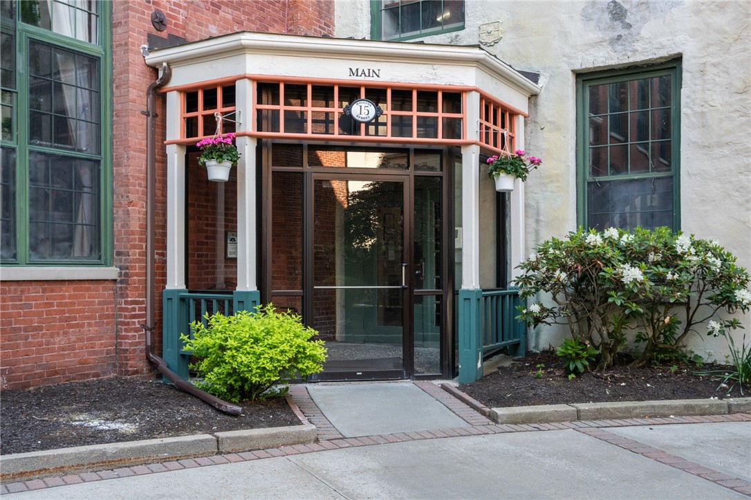 15 Higgins Street 109