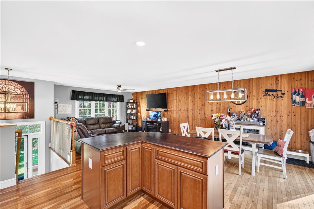34 Old Danielson Pike A