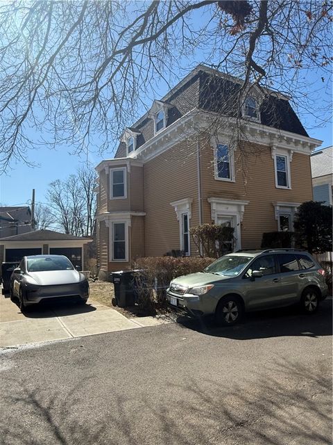 12 Park Street 1 Newport RI 02840