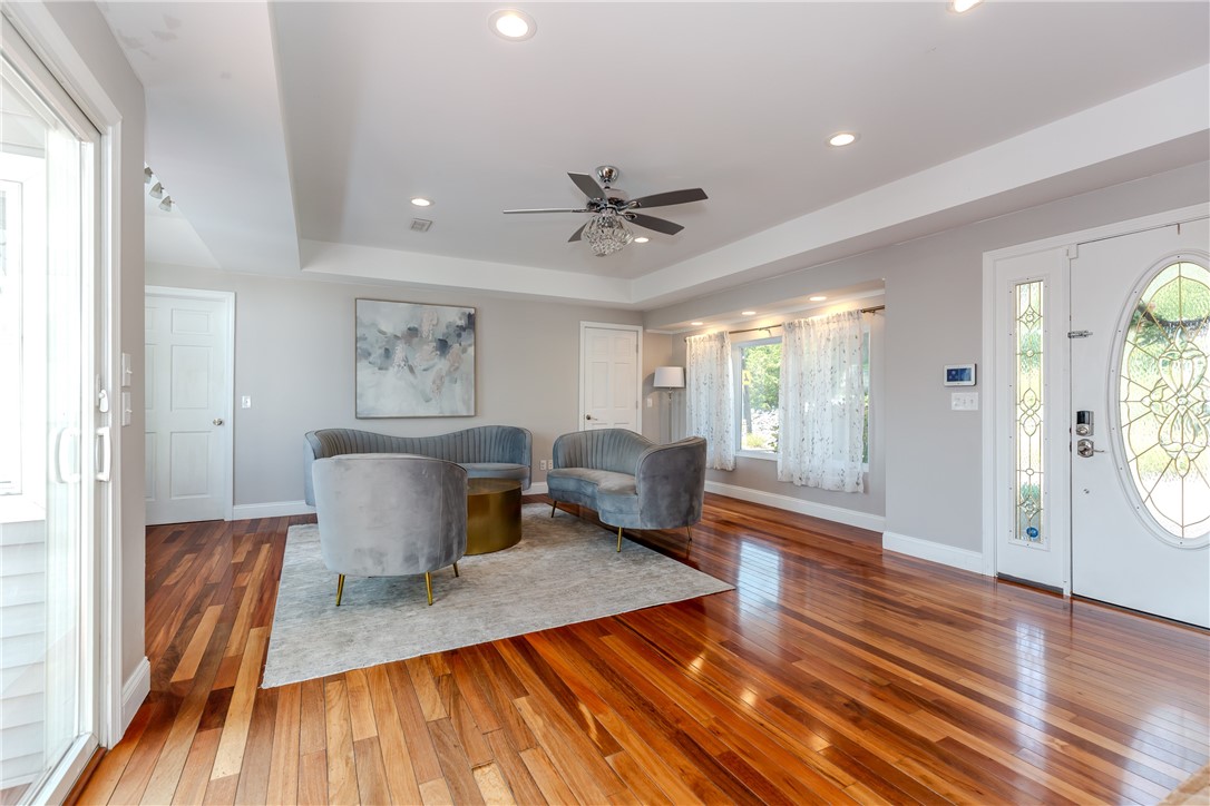 21 Crestwood Road