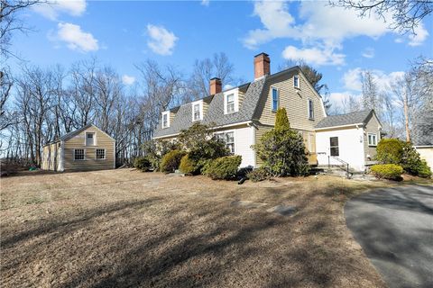 237 Commonwealth Avenue Warwick RI 02886