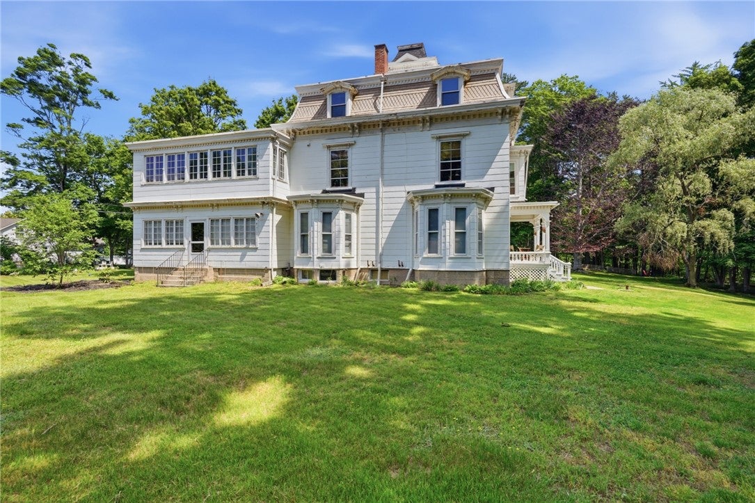 7 Nichols Lane 2