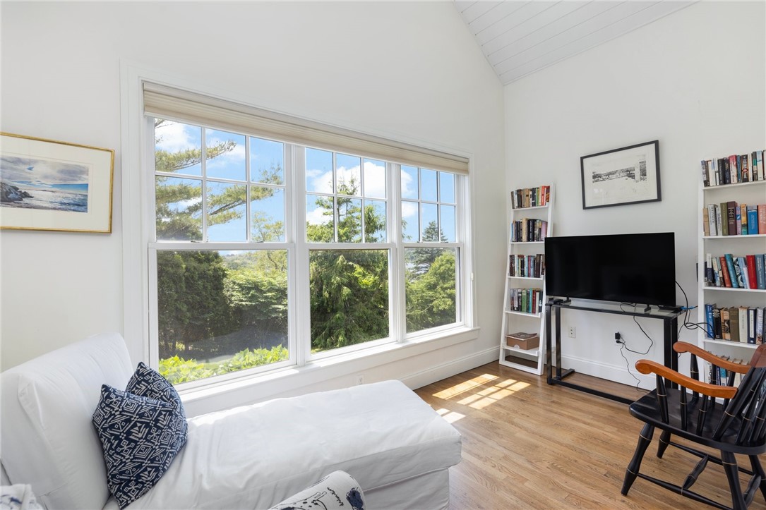 21 OCEAN HEIGHTS Road