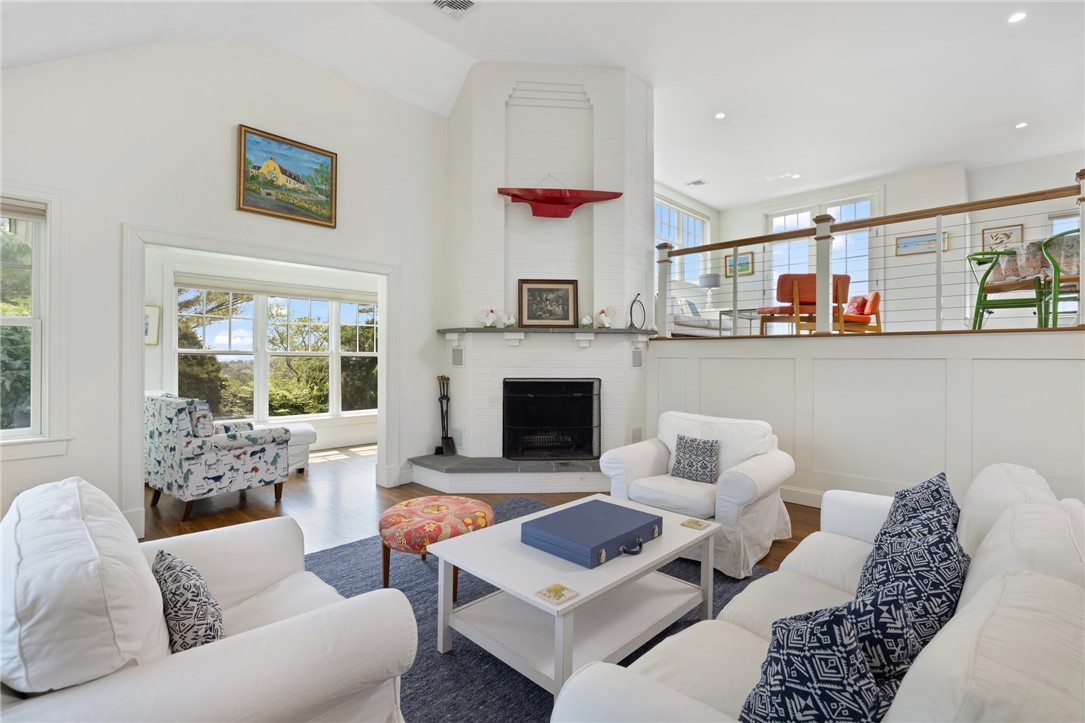 21 OCEAN HEIGHTS Road