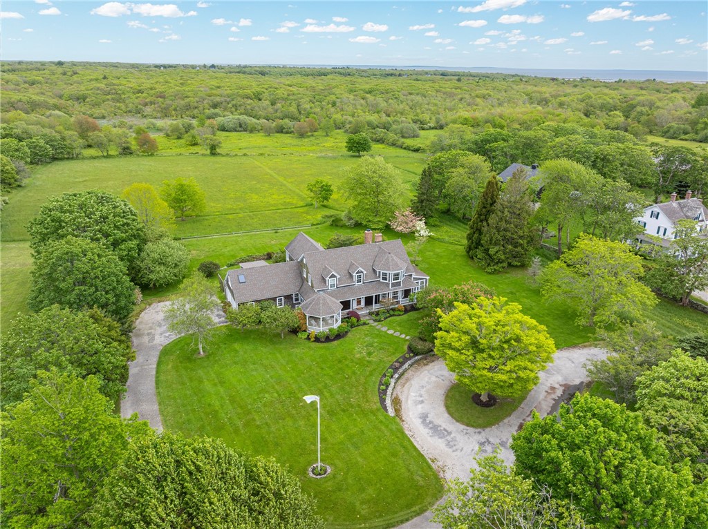 576 584C West Main Road