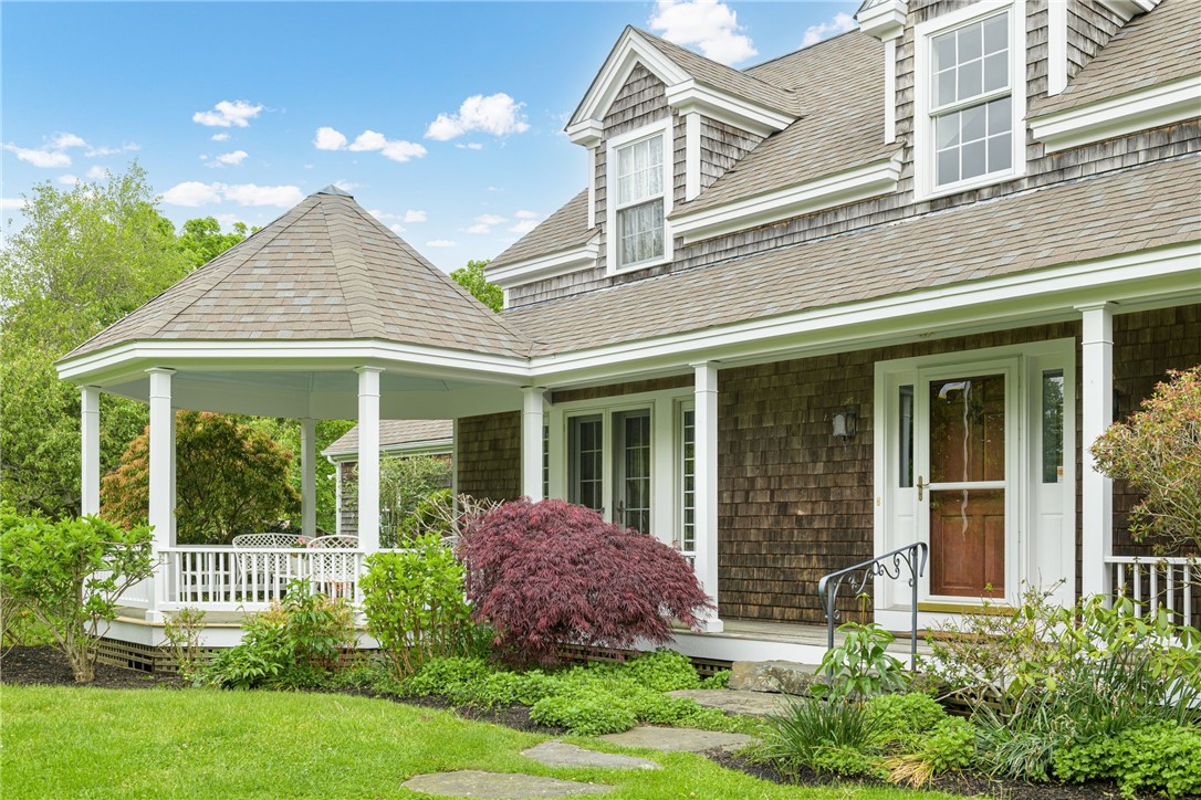 576 584C West Main Road