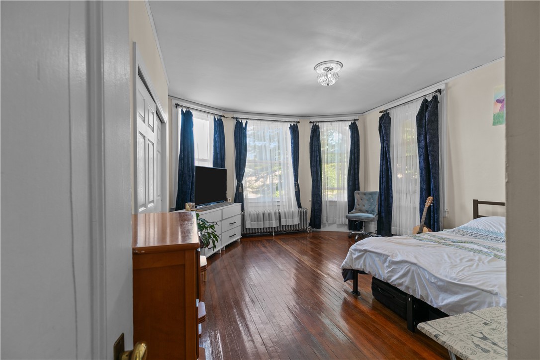 Newport, Rhode Island 02840, United States, 1 Bedroom Bedrooms, ,1 BathroomBathrooms,Residential,Active,176690