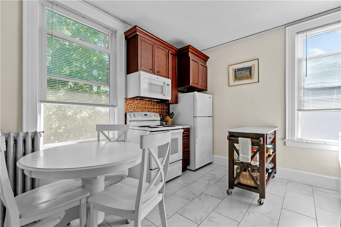 Newport, Rhode Island 02840, United States, 1 Bedroom Bedrooms, ,1 BathroomBathrooms,Residential,Active,176690