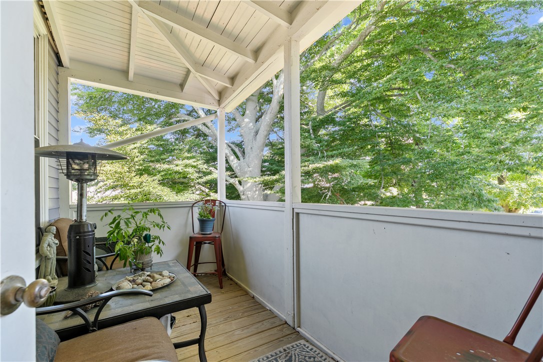 Newport, Rhode Island 02840, United States, 1 Bedroom Bedrooms, ,1 BathroomBathrooms,Residential,Active,176690