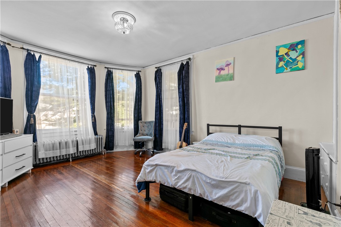 Newport, Rhode Island 02840, United States, 1 Bedroom Bedrooms, ,1 BathroomBathrooms,Residential,Active,176690