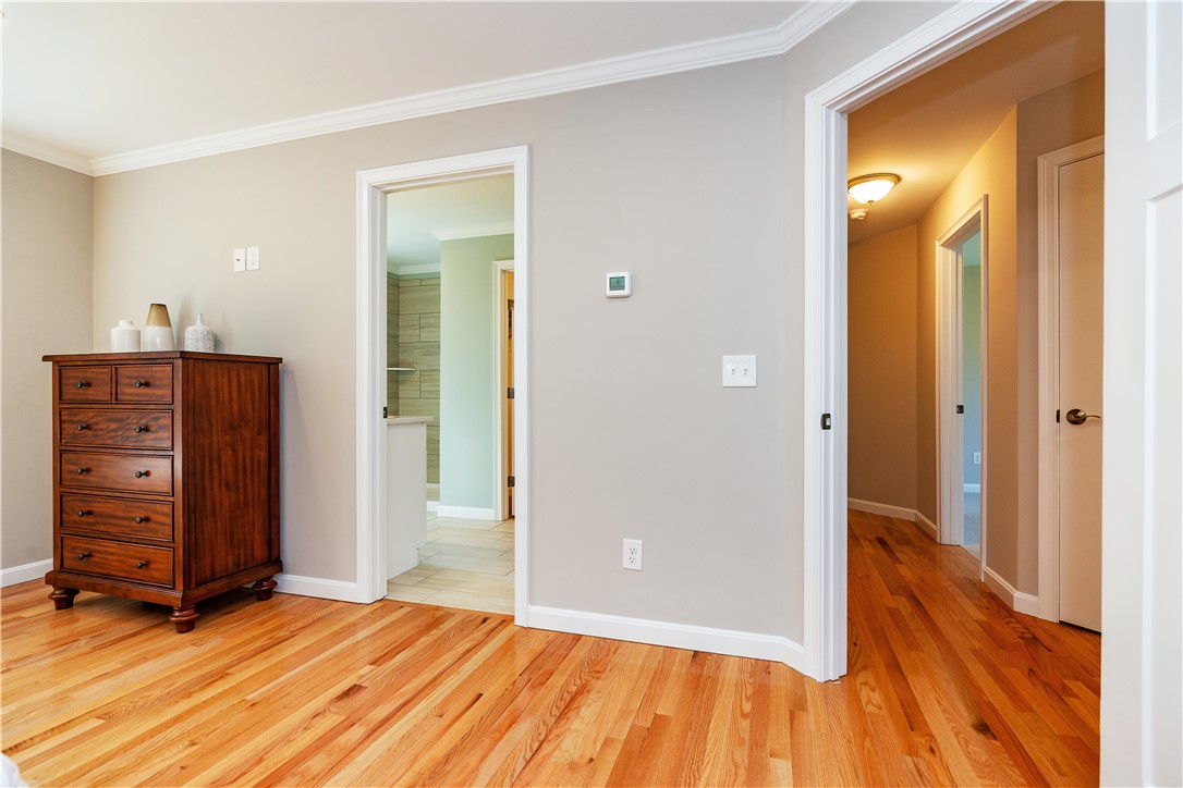 Coventry, Rhode Island 02816, United States, 4 Bedrooms Bedrooms, ,3 BathroomsBathrooms,Residential,Active,200934