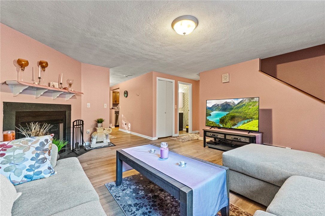 48 Pheasant Run Avenue A