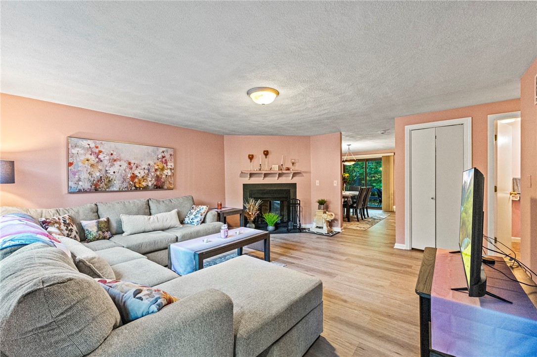 48 Pheasant Run Avenue A