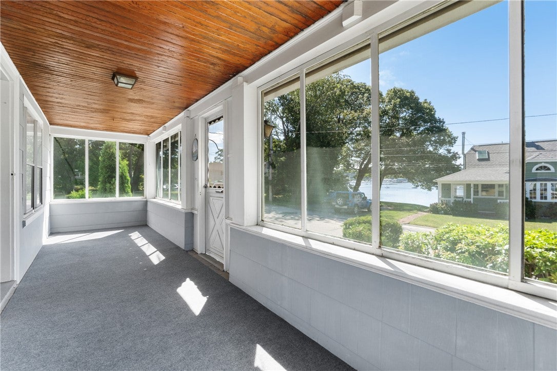 148 Grand View Drive