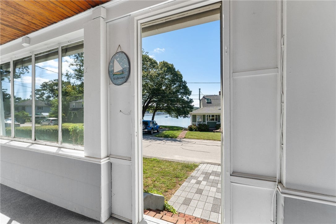 148 Grand View Drive