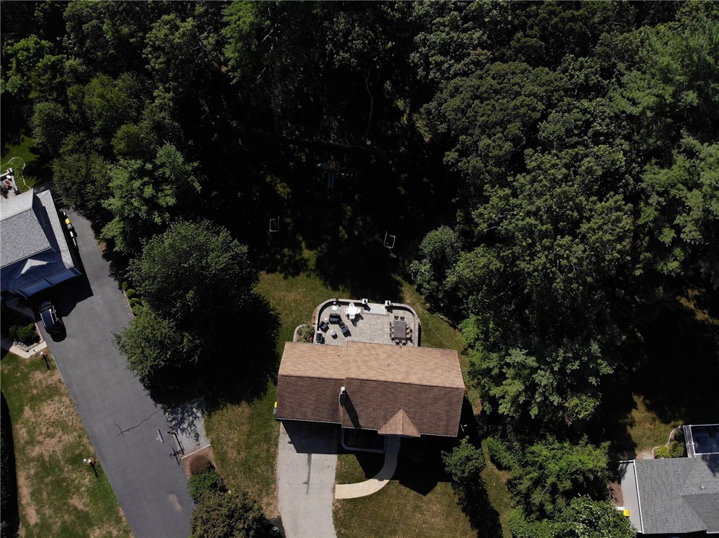 7 Pine Grove Circle