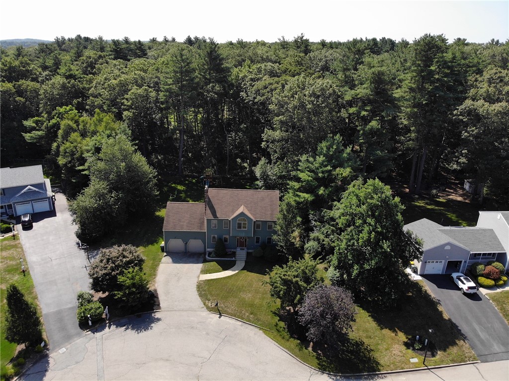 7 Pine Grove Circle