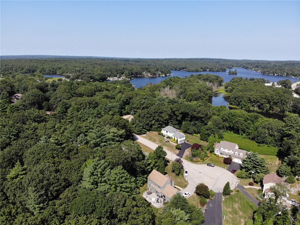 7 Pine Grove Circle