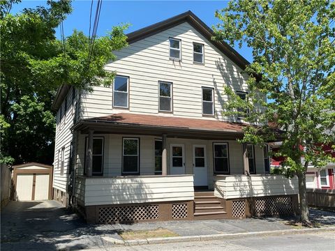 Multi Family in Providence RI 18 Poplar Street.jpg