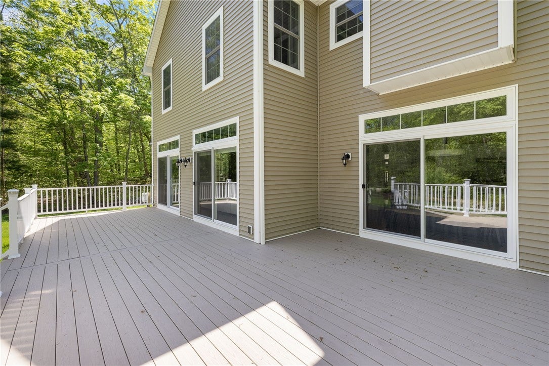 161 Stony Ln, North Kingstown, RI, 02852, USA, 4 Bedrooms Bedrooms, ,3 BathroomsBathrooms,Residential,Pending,161 Stony Ln,1415250