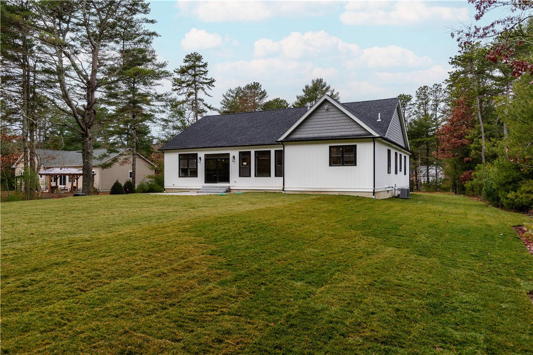 Charlestown, Rhode Island 02813, United States, 3 Bedrooms Bedrooms, ,3 BathroomsBathrooms,Residential,Pending,252248