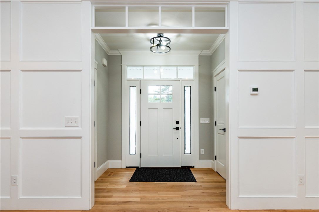 Charlestown, Rhode Island 02813, United States, 3 Bedrooms Bedrooms, ,3 BathroomsBathrooms,Residential,Pending,252248