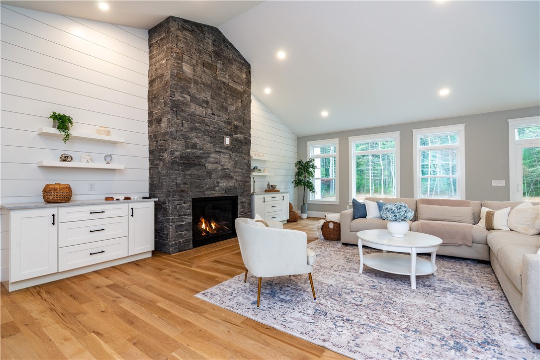 Charlestown, Rhode Island 02813, United States, 3 Bedrooms Bedrooms, ,3 BathroomsBathrooms,Residential,Pending,252248