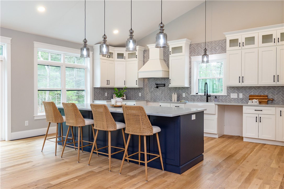 Charlestown, Rhode Island 02813, United States, 3 Bedrooms Bedrooms, ,3 BathroomsBathrooms,Residential,Pending,252248