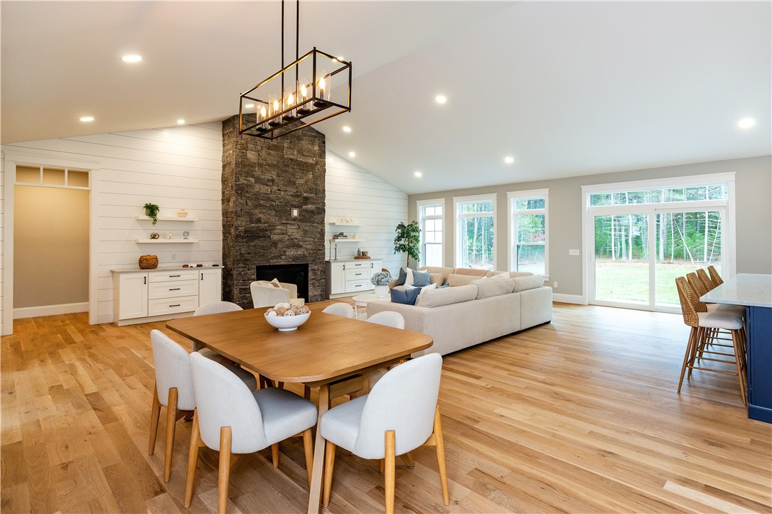 Charlestown, Rhode Island 02813, United States, 3 Bedrooms Bedrooms, ,3 BathroomsBathrooms,Residential,Pending,252248