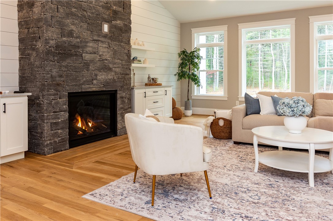 Charlestown, Rhode Island 02813, United States, 3 Bedrooms Bedrooms, ,3 BathroomsBathrooms,Residential,Pending,252248