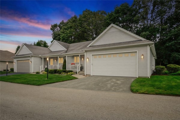 56 MEGHAN LN # 56, NORTH KINGSTOWN, RI 02852 - Image e5de7aefc8f4c7f12cb3a8a8bc202c02/4133842967
