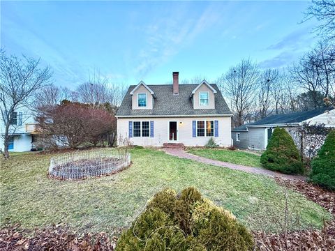 9 Perkins Avenue Westerly RI 02891