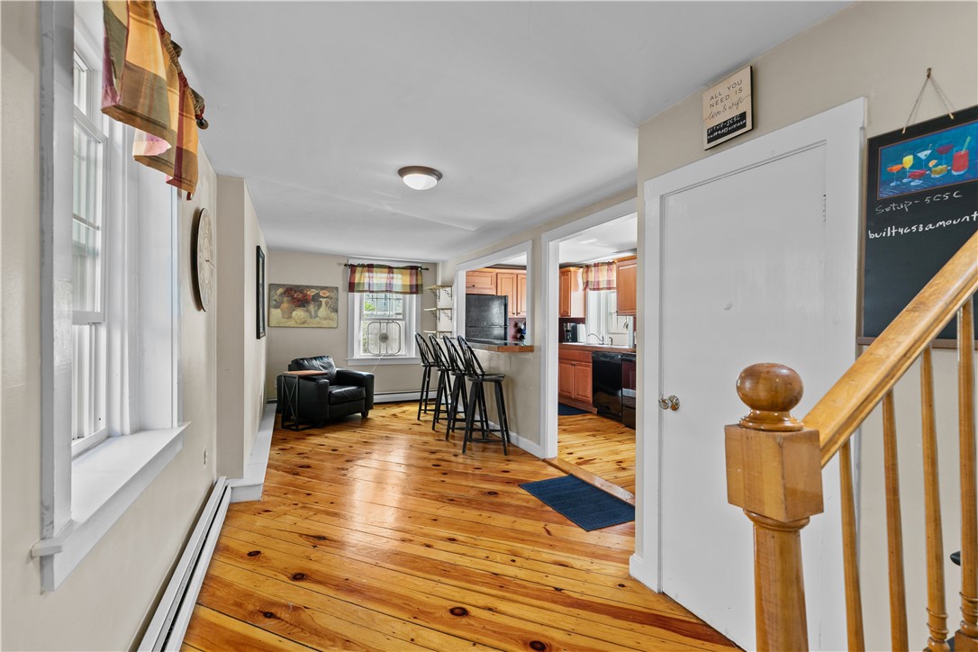 Newport, Rhode Island 02840, United States, 2 Bedrooms Bedrooms, ,2 BathroomsBathrooms,Residential,Active,213789